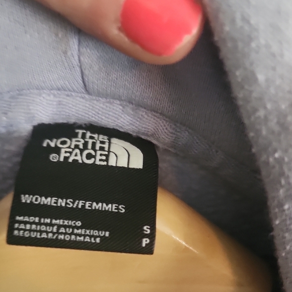 The North Face Purple Hoodie Sweatshirt - Picture 2 of 3